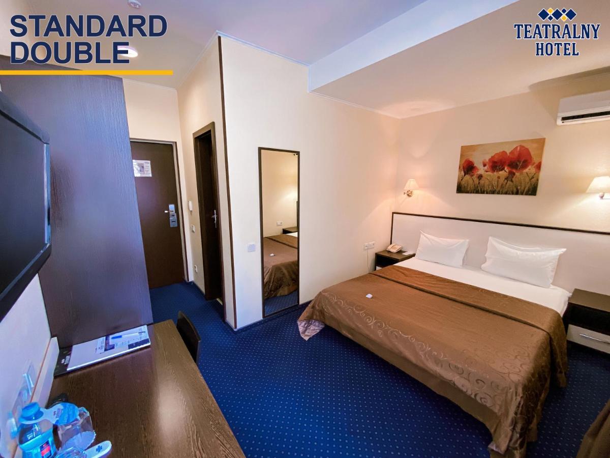 Teatralny Hotel Zaporizhia Luaran gambar